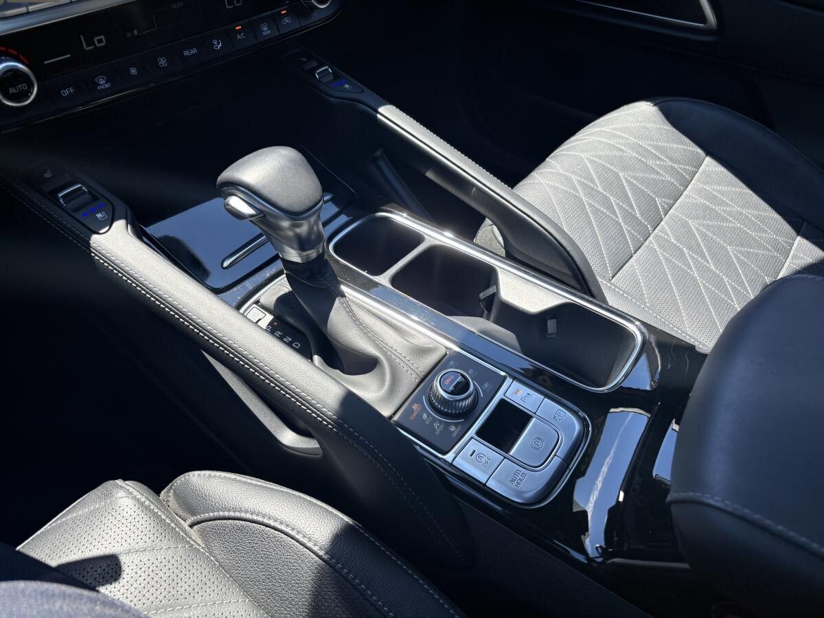 2023 Kia Telluride - Image 20