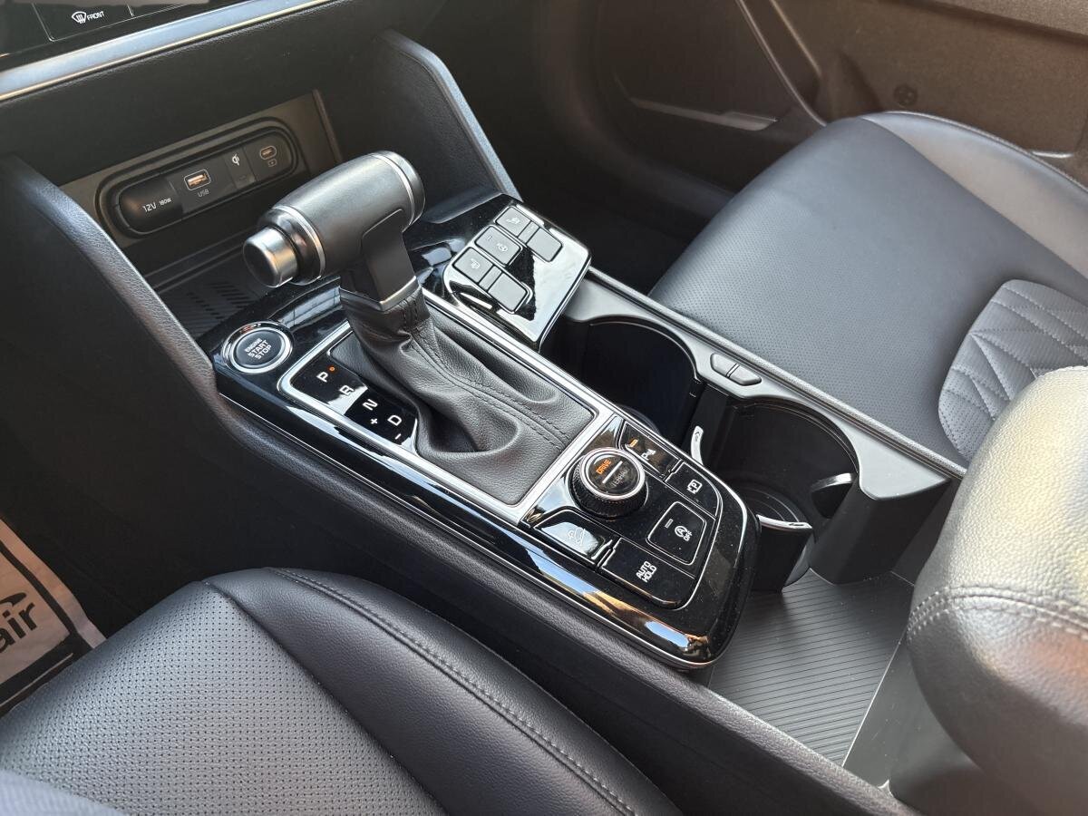 2023 Kia Sportage - Image 18