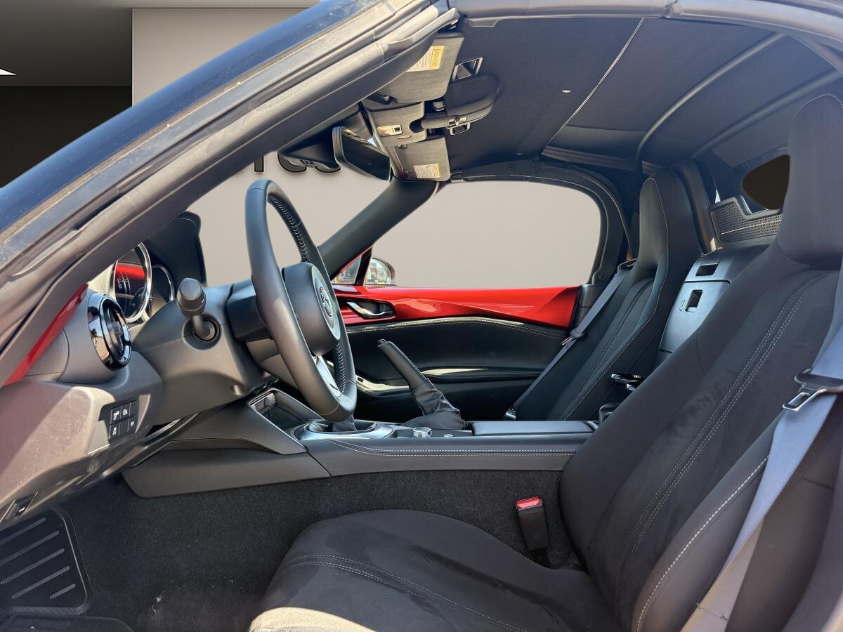 2025 Mazda MX-5 - Image 5