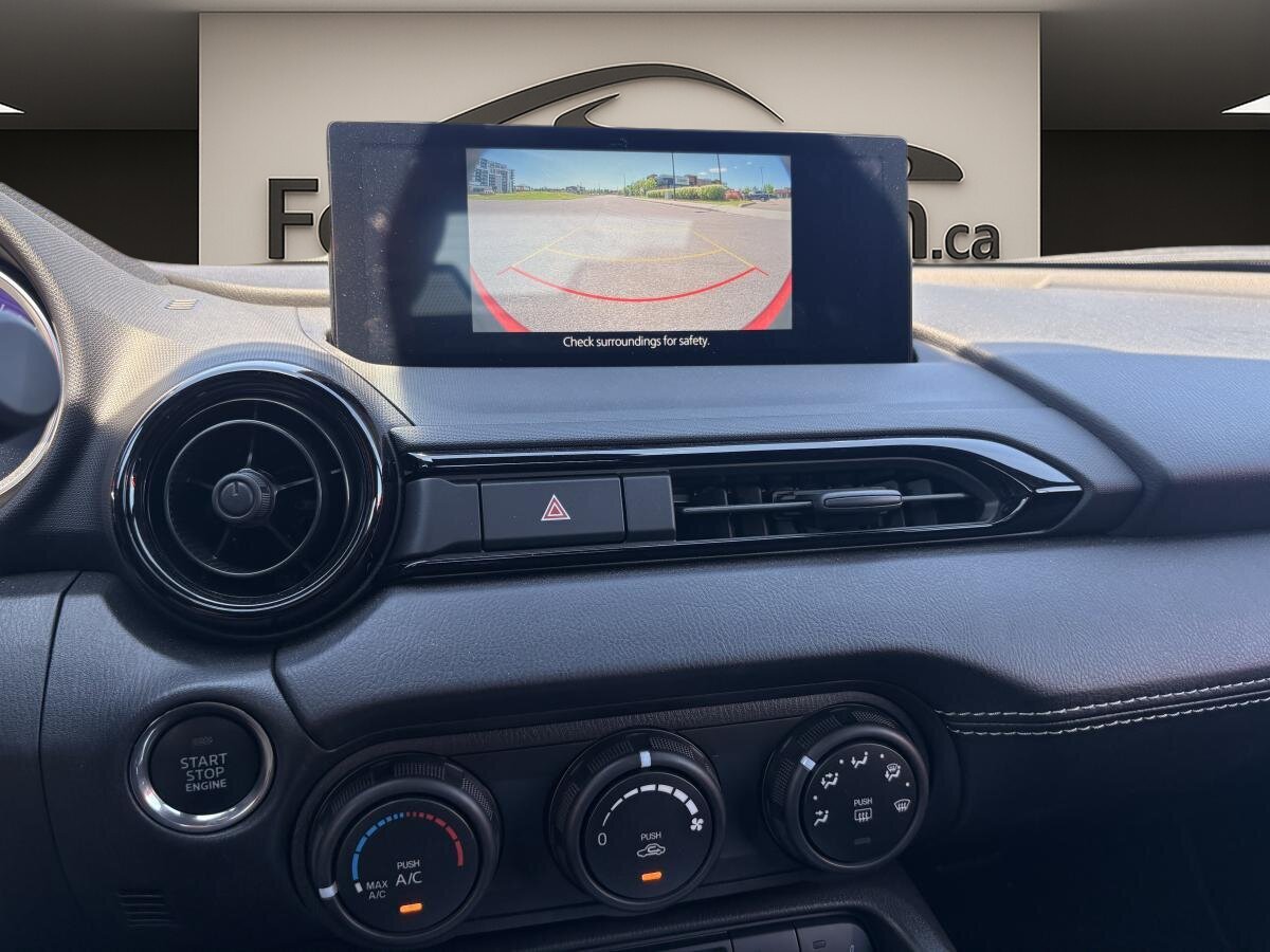 2025 Mazda MX-5 - Image 13