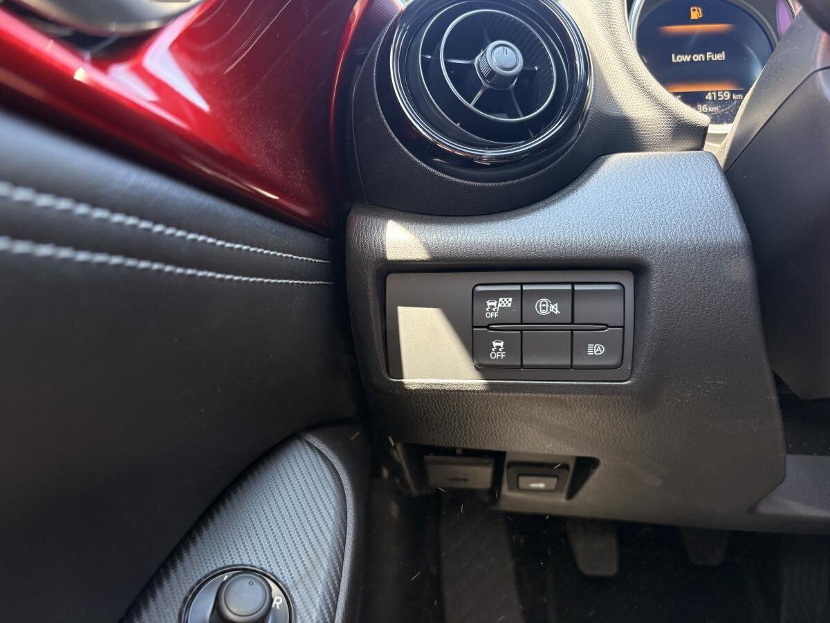 2025 Mazda MX-5 - Image 17