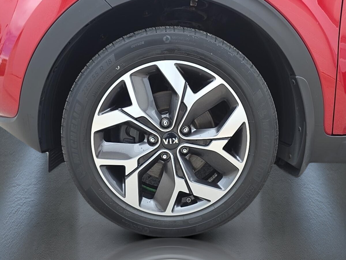 2020 Kia Sportage - Image 12