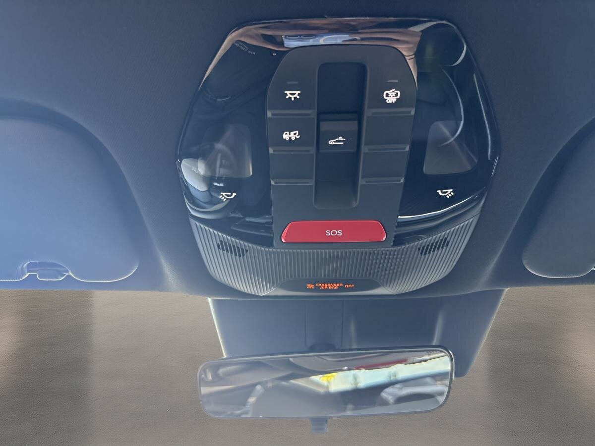 2025 Kia K4 - Image 24