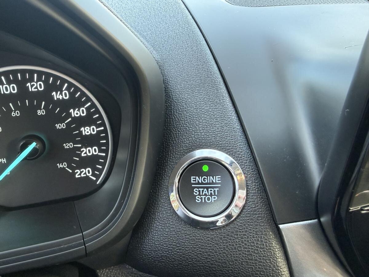 2018 Ford EcoSport - Image 18