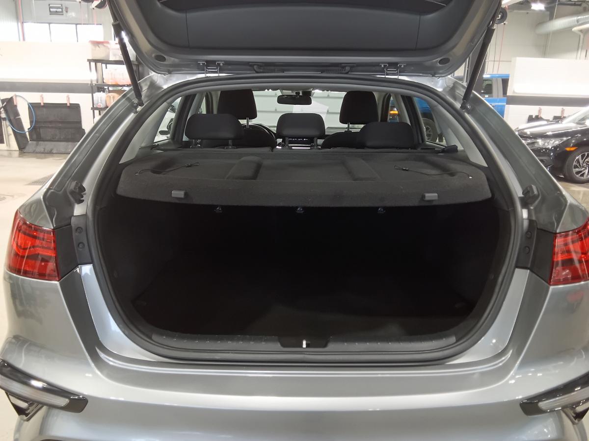 2022 Kia Forte5 - Image 22