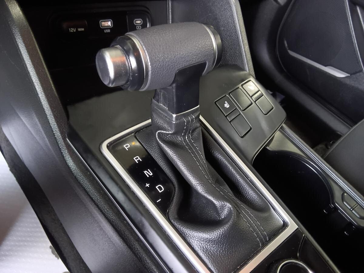 2023 Kia Sportage - Image 18