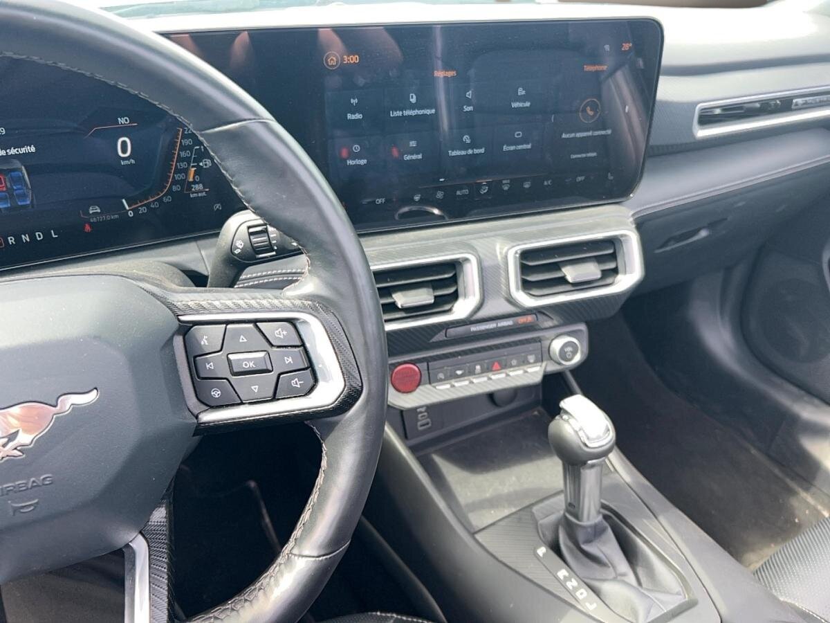2025 Ford Mustang - Image 18