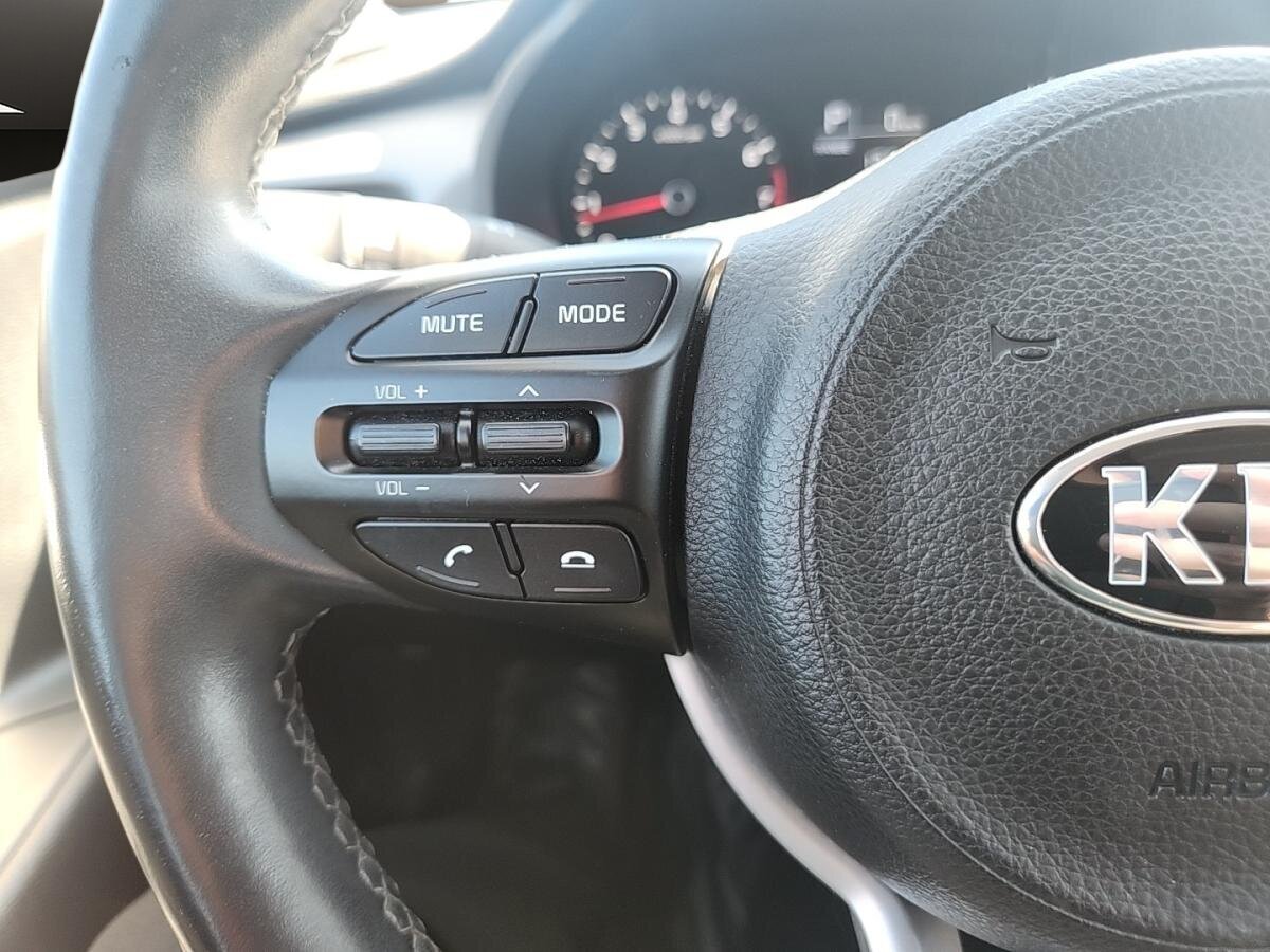 2018 Kia Rio5 - Image 10