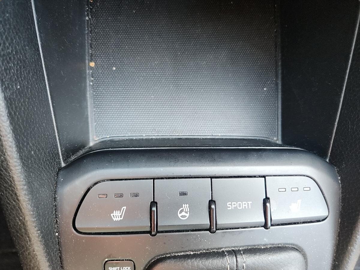 2018 Kia Rio5 - Image 14