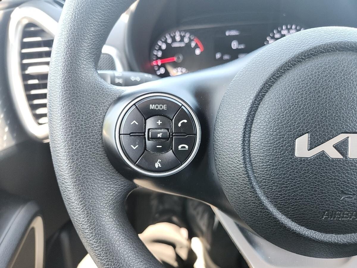 2022 Kia Soul - Image 10