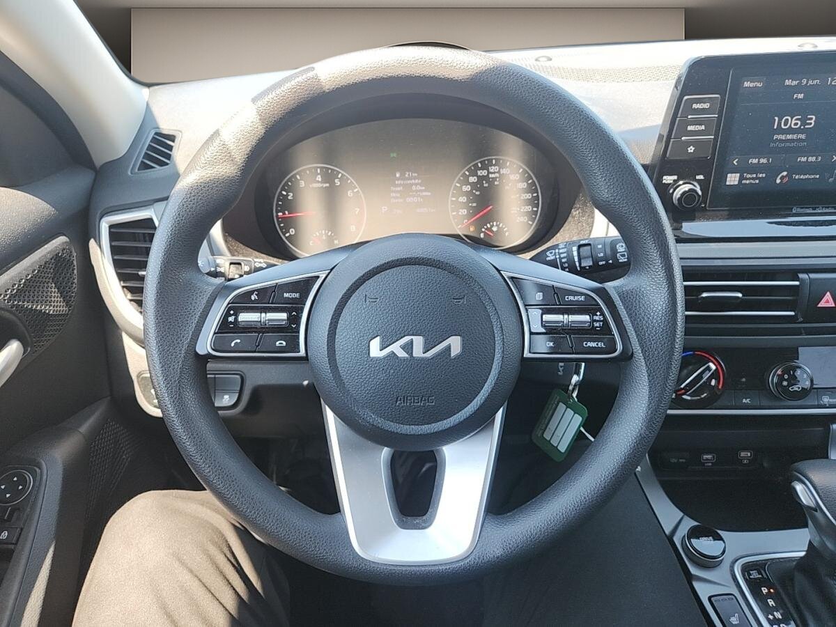 2022 Kia Seltos - Image 7