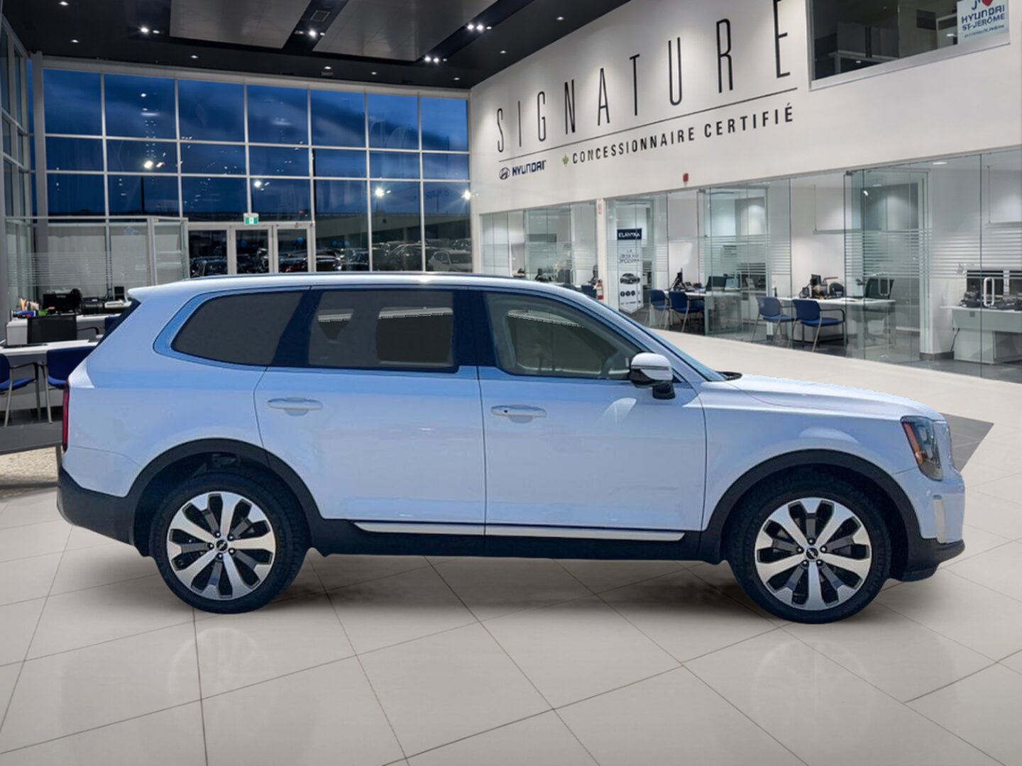 2022 Kia Telluride - Image 4
