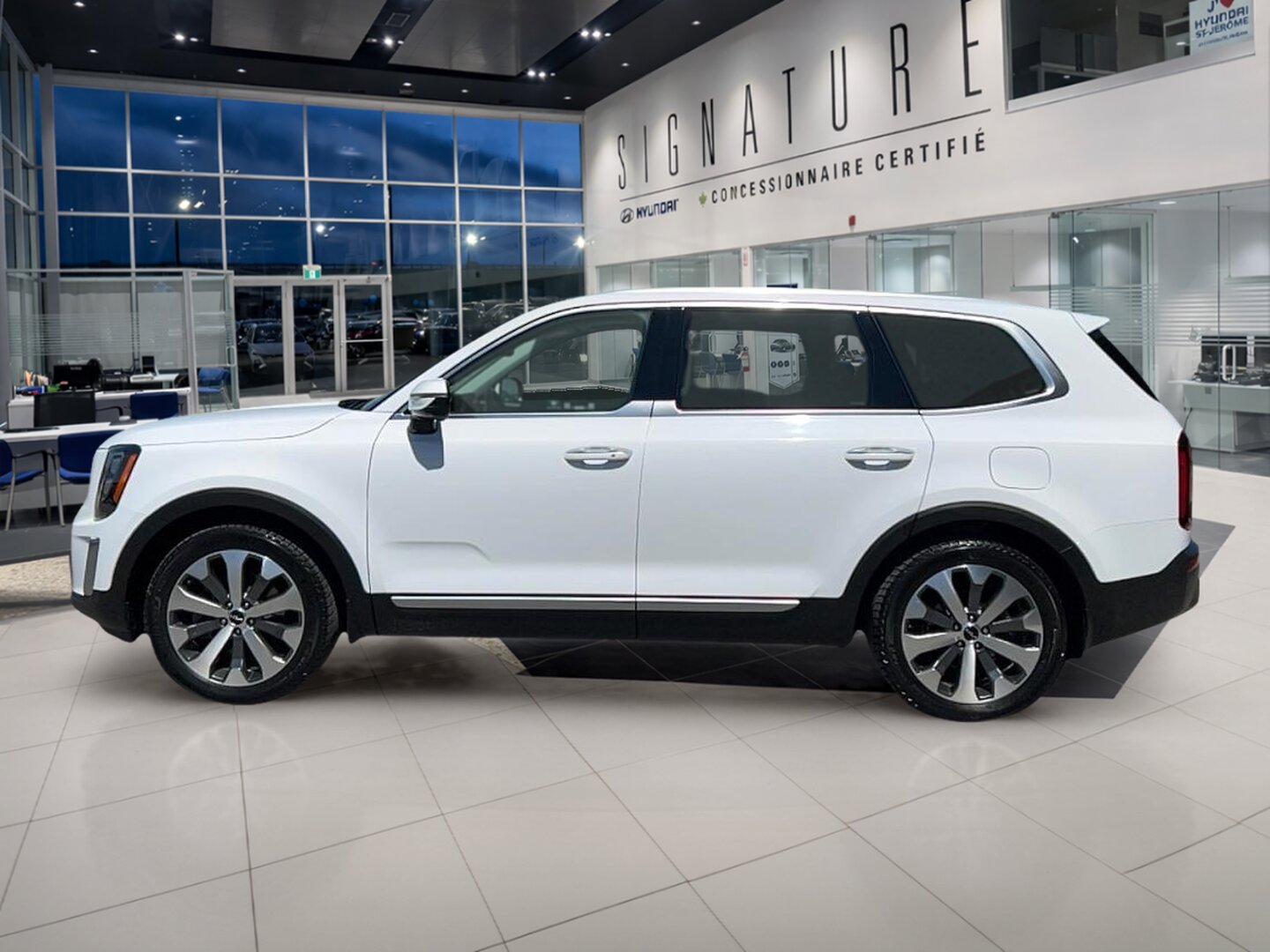 2022 Kia Telluride - Image 8