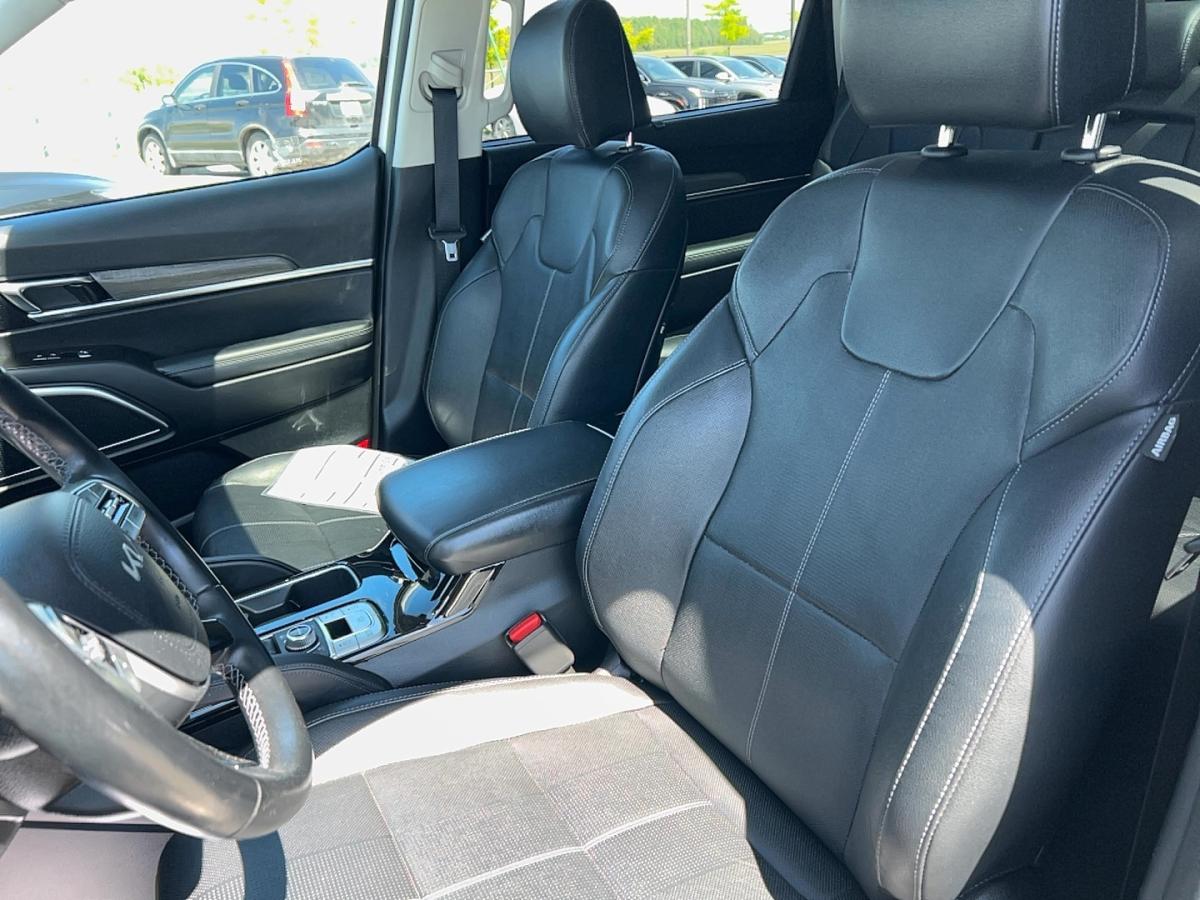 2022 Kia Telluride - Image 11