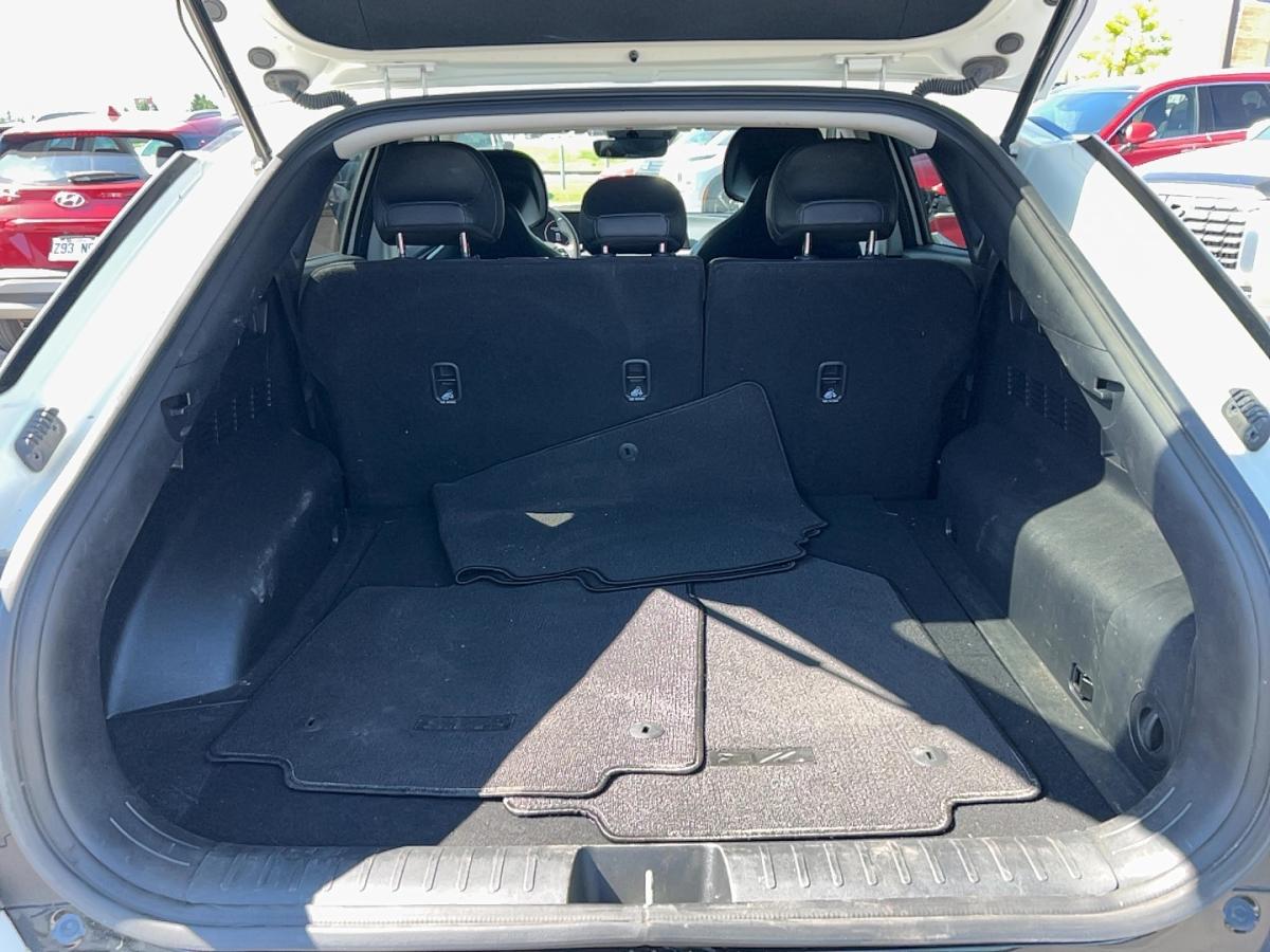 2022 Kia EV6 - Image 10