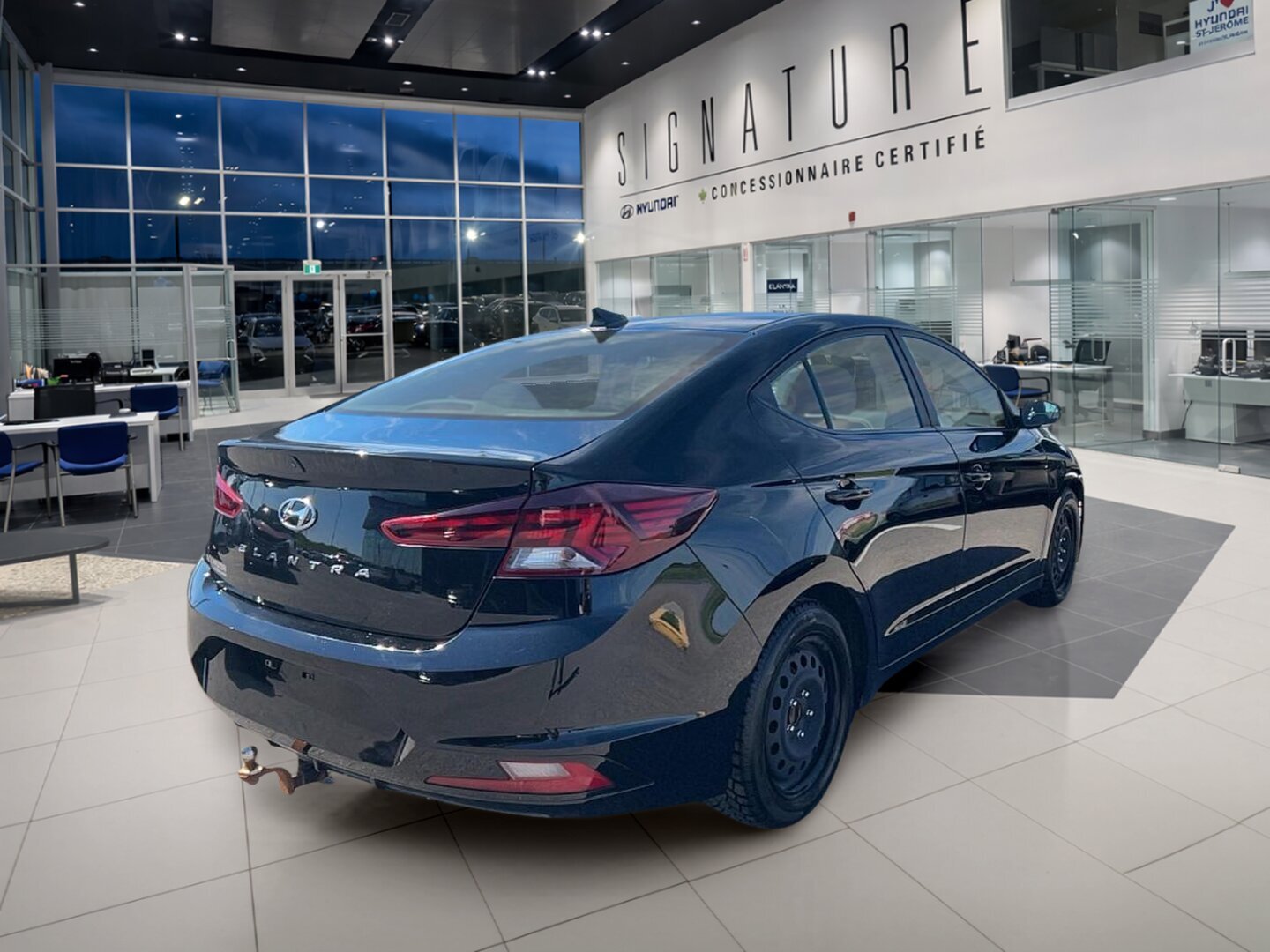 2020 Hyundai Elantra - Image 5