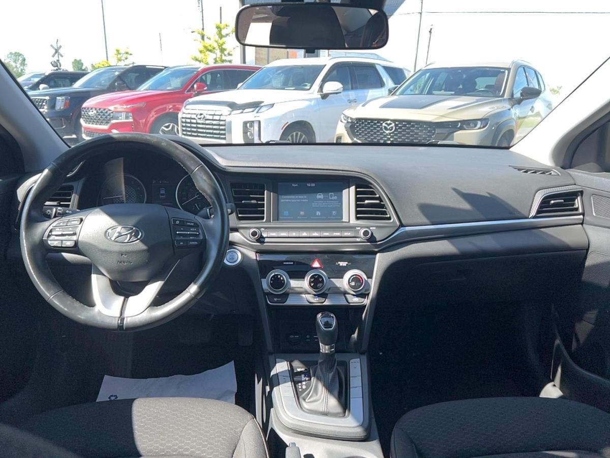 2020 Hyundai Elantra - Image 17