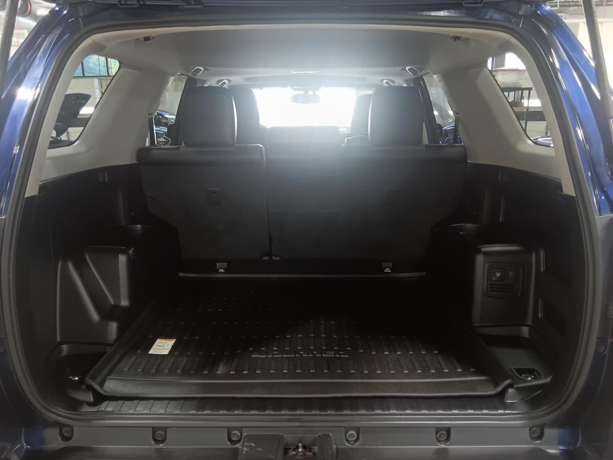2018 Toyota 4Runner - Image 9