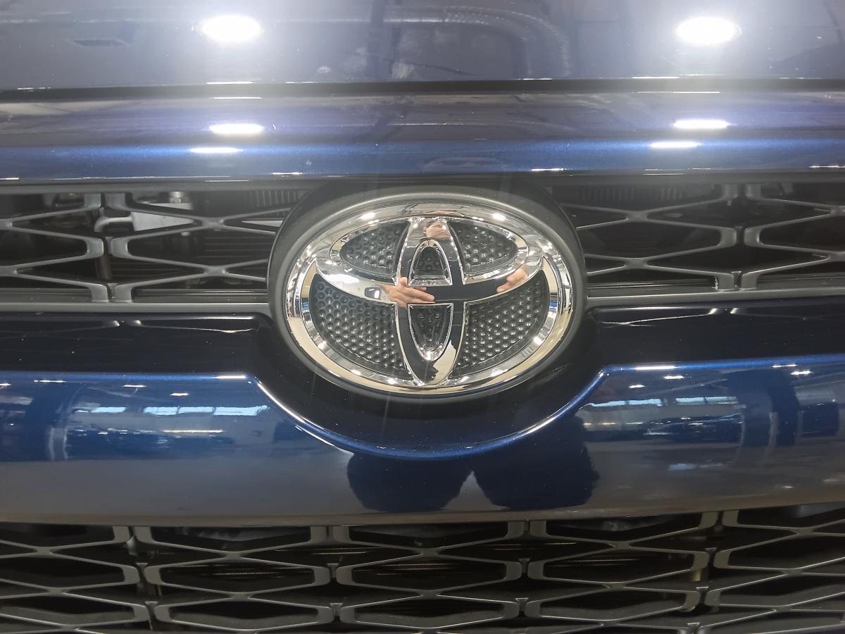 2018 Toyota 4Runner - Image 11