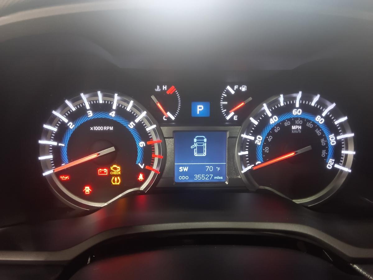 2018 Toyota 4Runner - Image 16