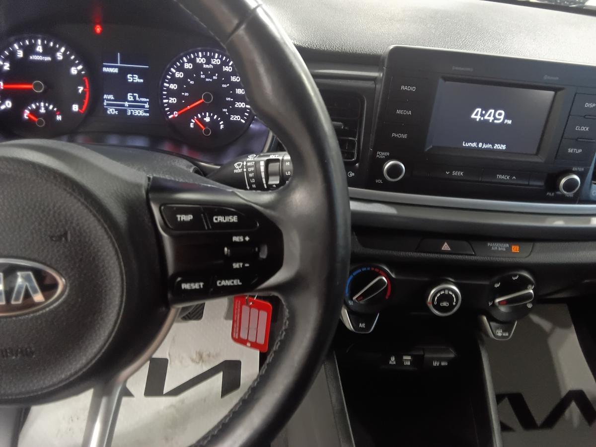2018 Kia Rio5 - Image 28