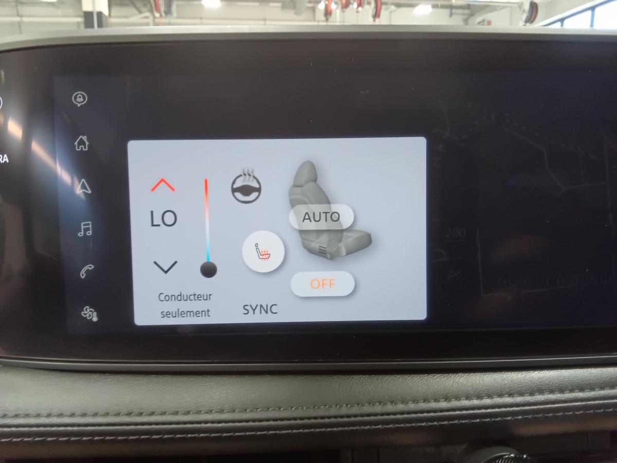 2025 Nissan Ariya - Image 26