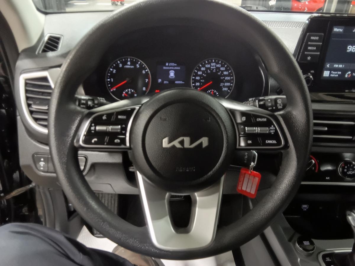 2022 Kia Seltos - Image 15