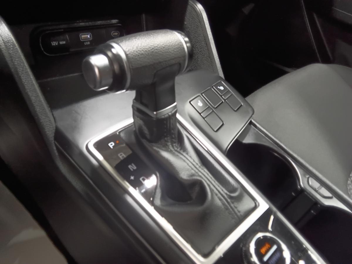 2023 Kia Sportage - Image 19