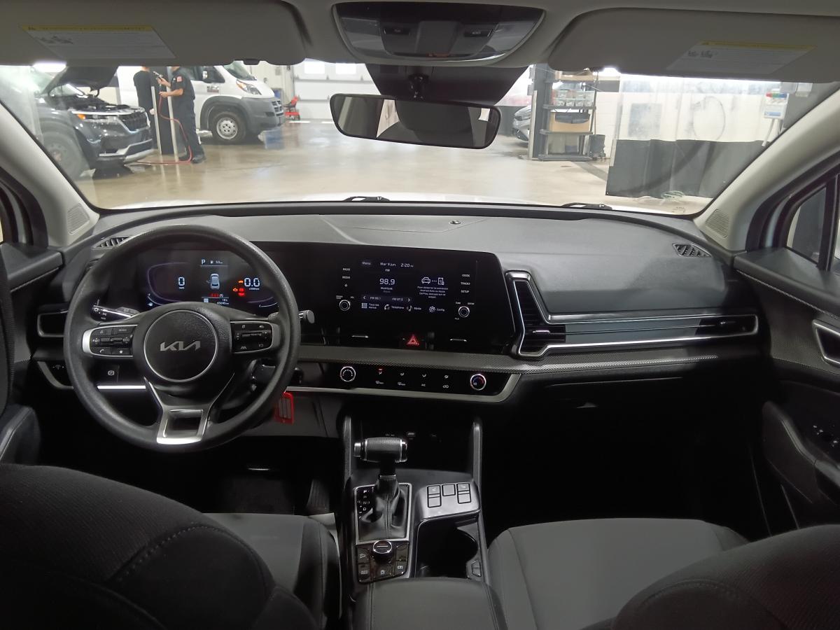 2023 Kia Sportage - Image 22