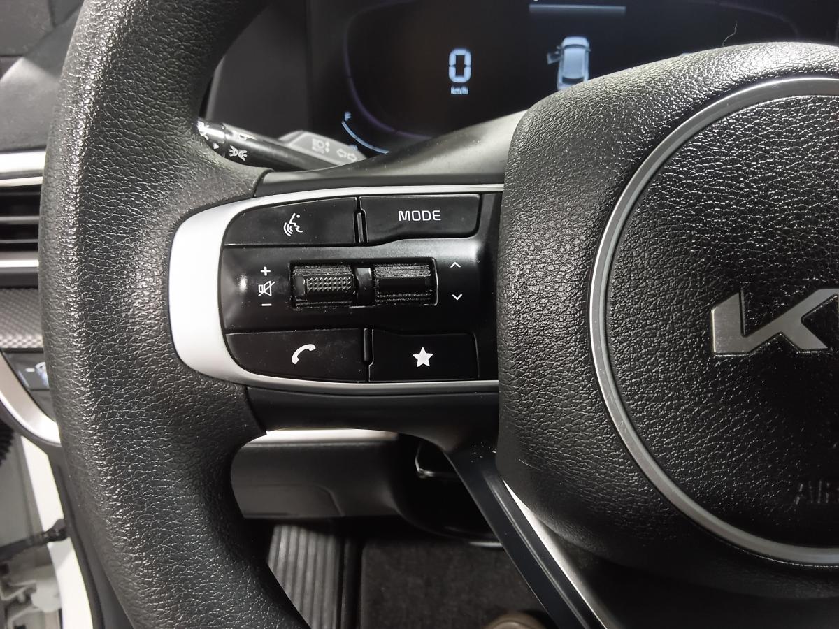 2023 Kia Sportage - Image 32