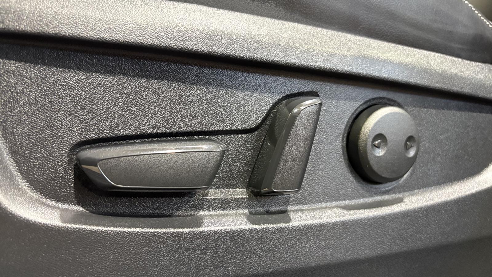 2022 Infiniti QX55 - Image 19