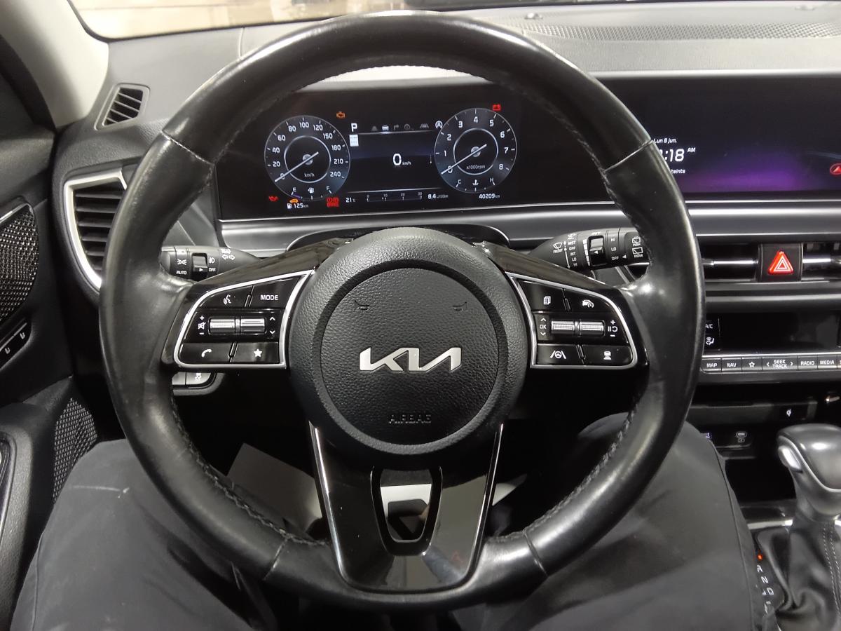 2024 Kia Seltos - Image 11
