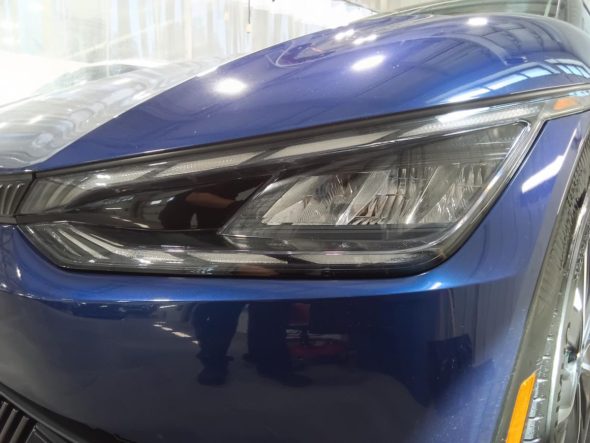 2024 Kia EV6 - Image 10