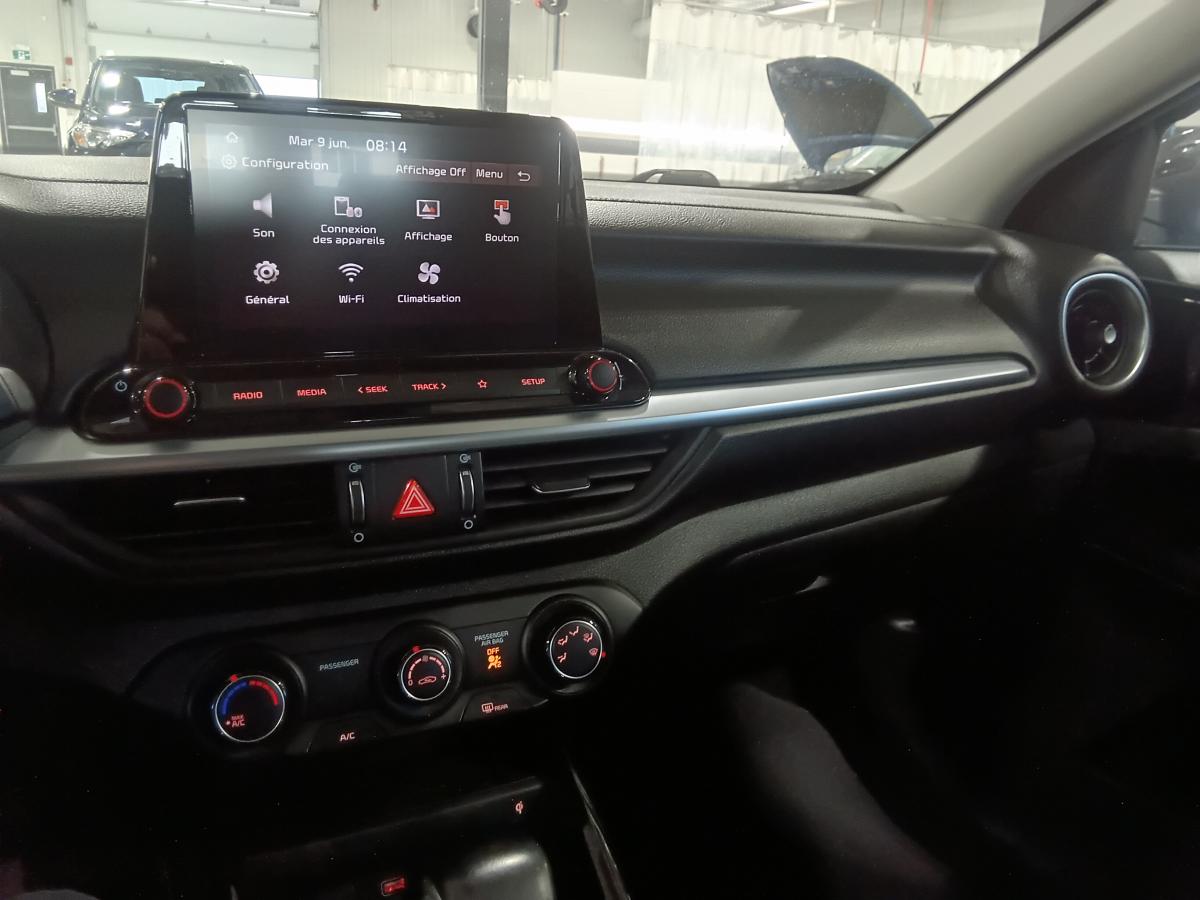 2022 Kia Forte - Image 17