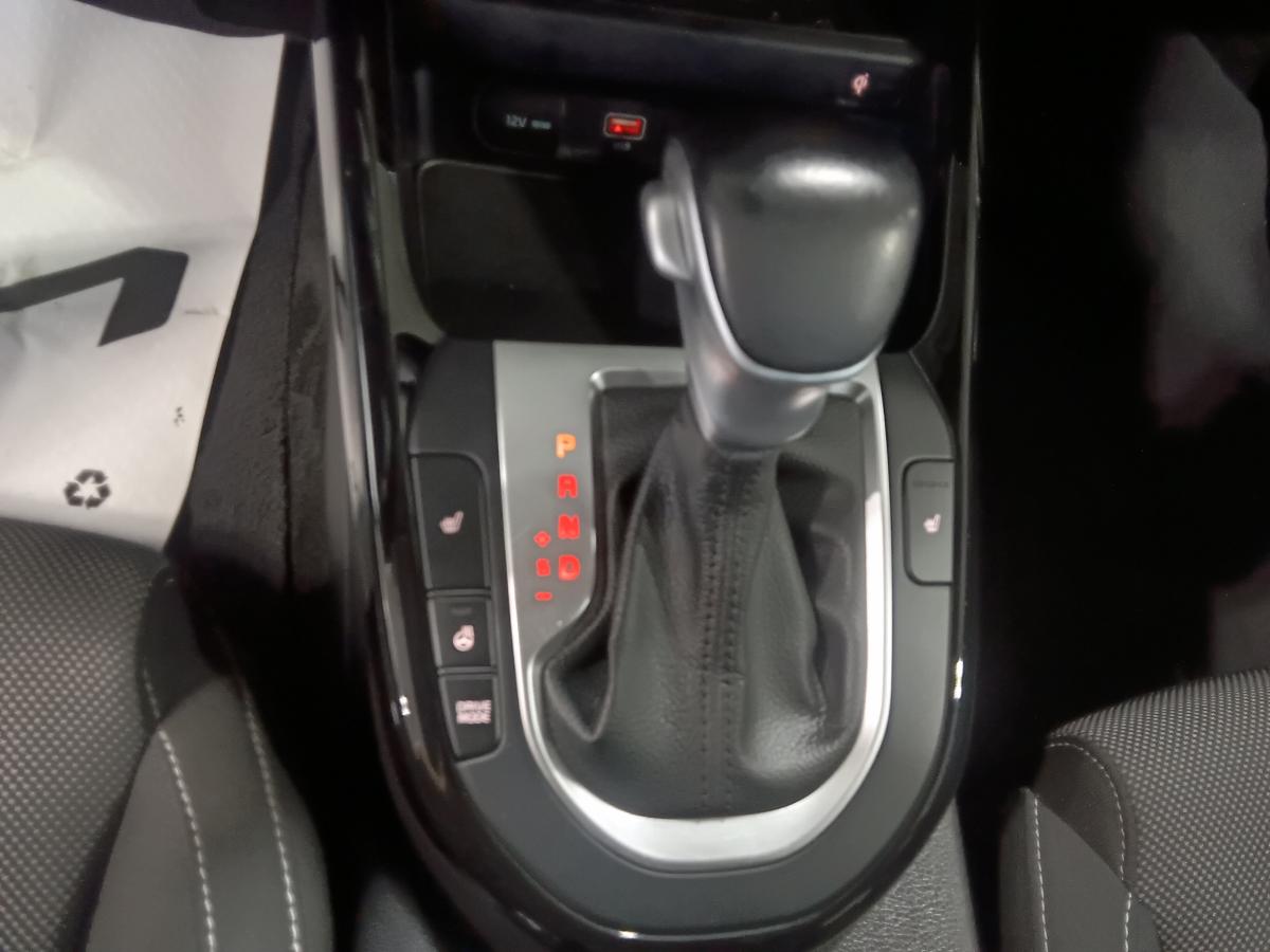 2022 Kia Forte - Image 20