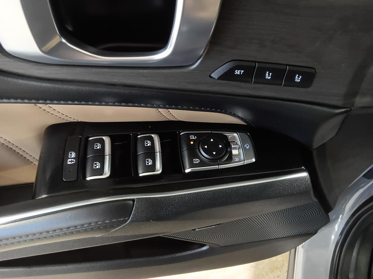 2025 Kia Sorento - Image 26
