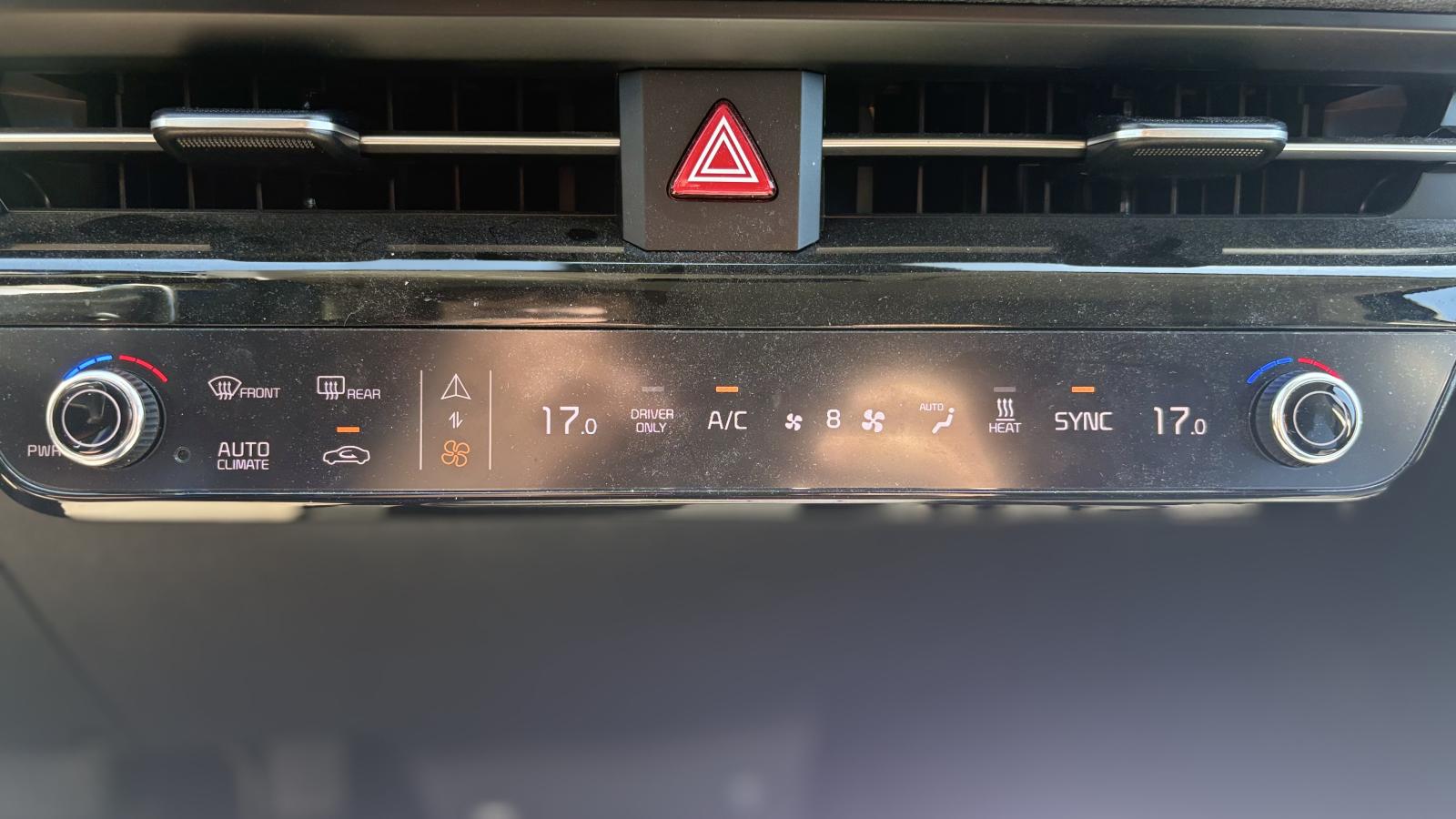 2024 Kia EV6 - Image 28