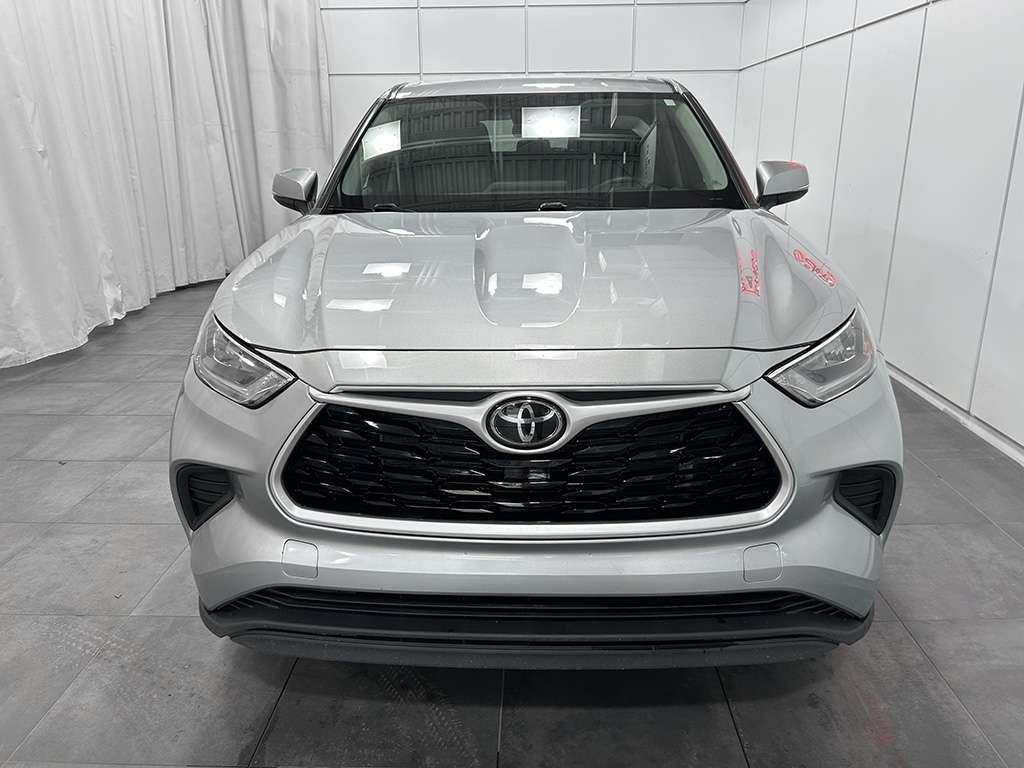 2021 Toyota Highlander - Image 2