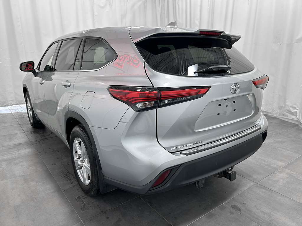 2021 Toyota Highlander - Image 4