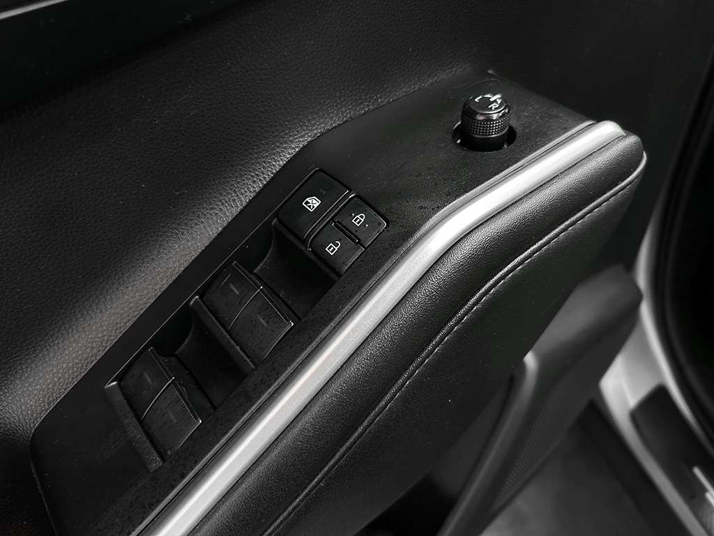2021 Toyota Highlander - Image 9