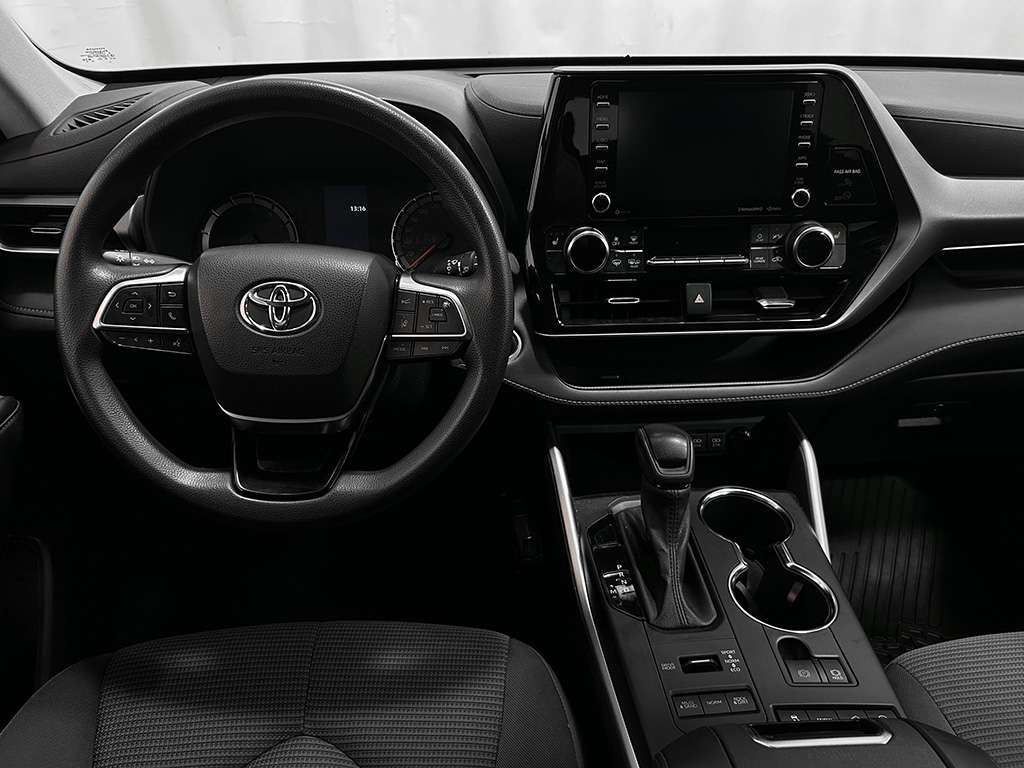 2021 Toyota Highlander - Image 18