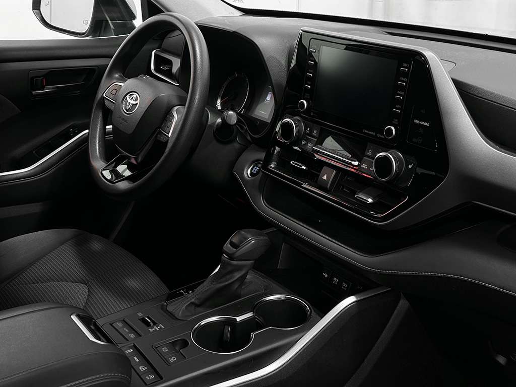 2021 Toyota Highlander - Image 20