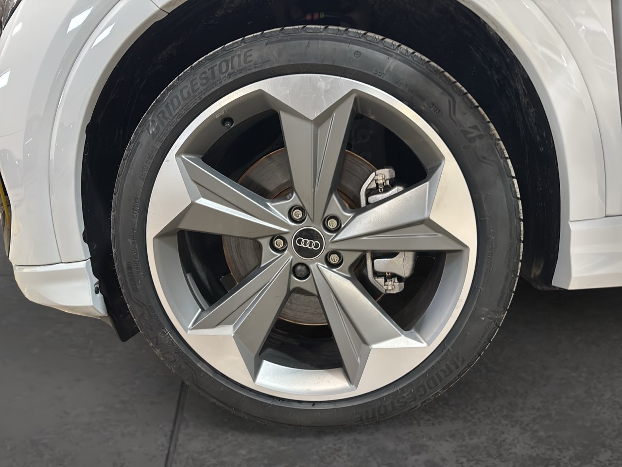 2024 Audi Q4 e-tron - Image 11