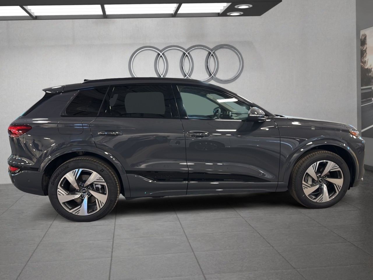 2025 Audi Q6 e-tron - Image 4