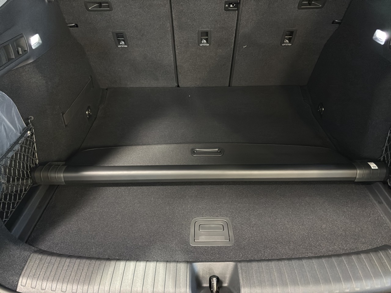 2025 Audi Q6 e-tron - Image 10