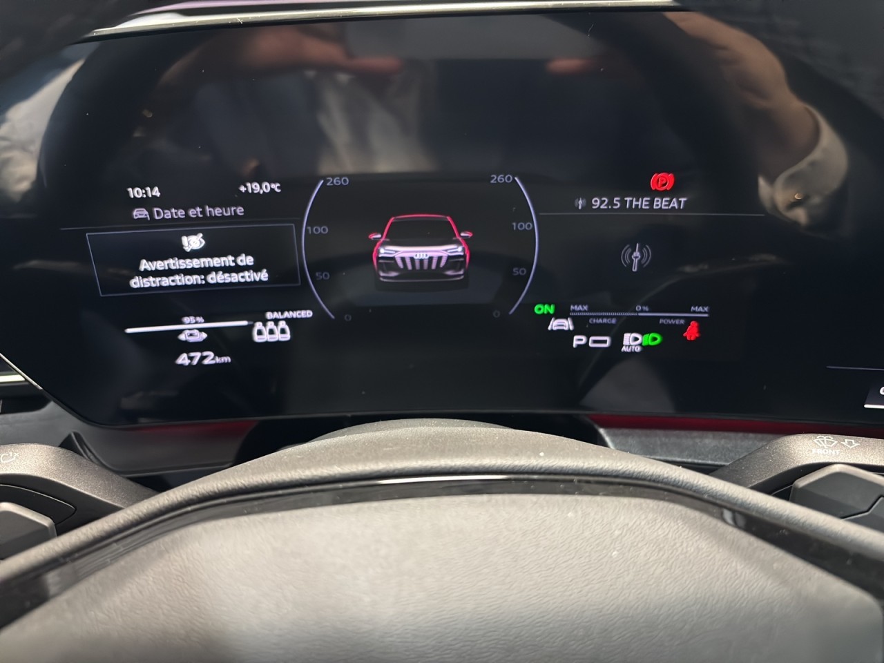 2025 Audi Q6 e-tron - Image 13