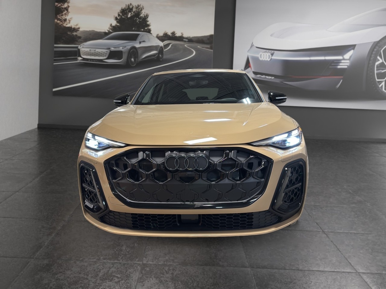 2025 Audi Q5 - Image 2