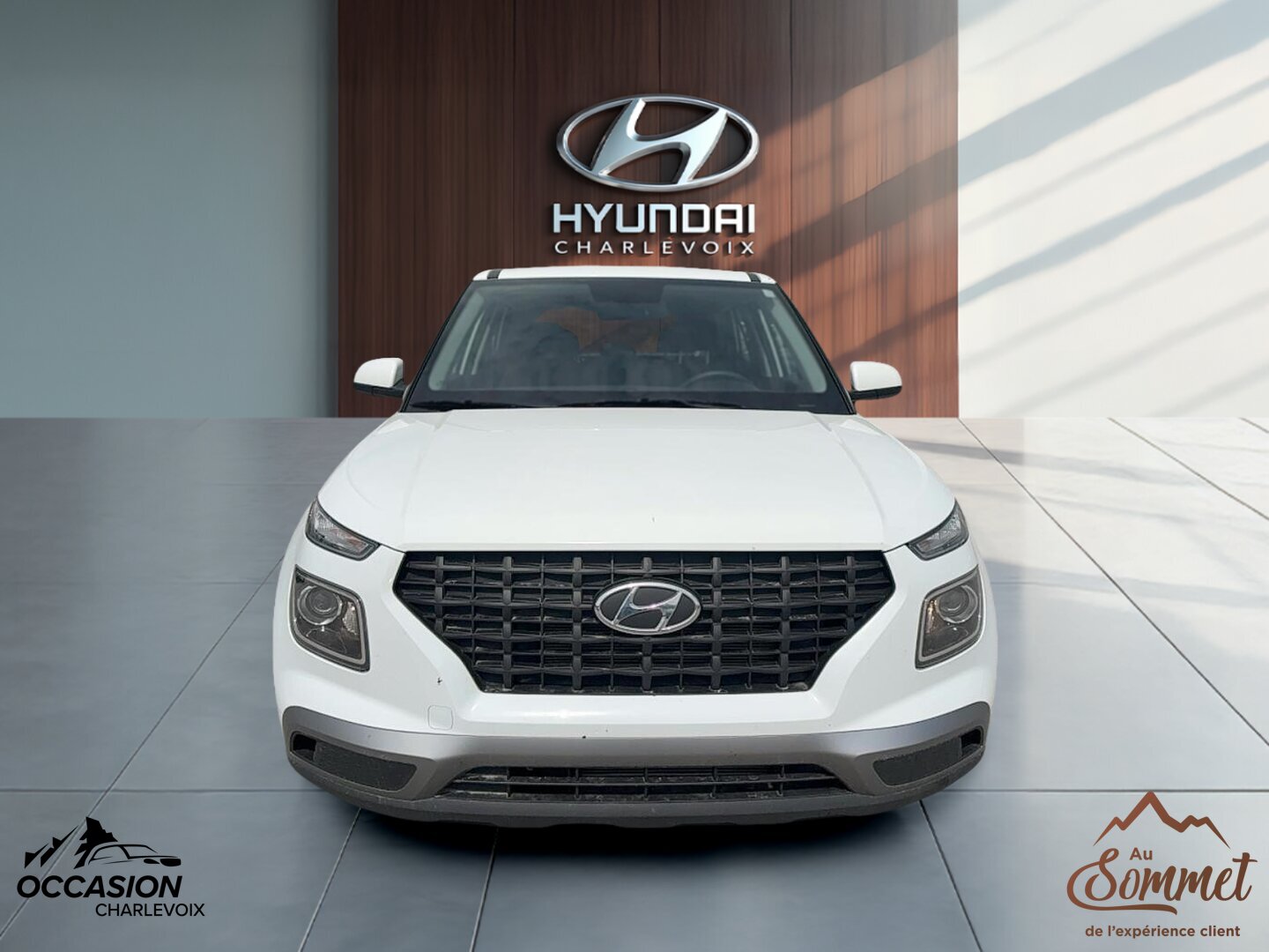 2022 Hyundai Venue - Image 2