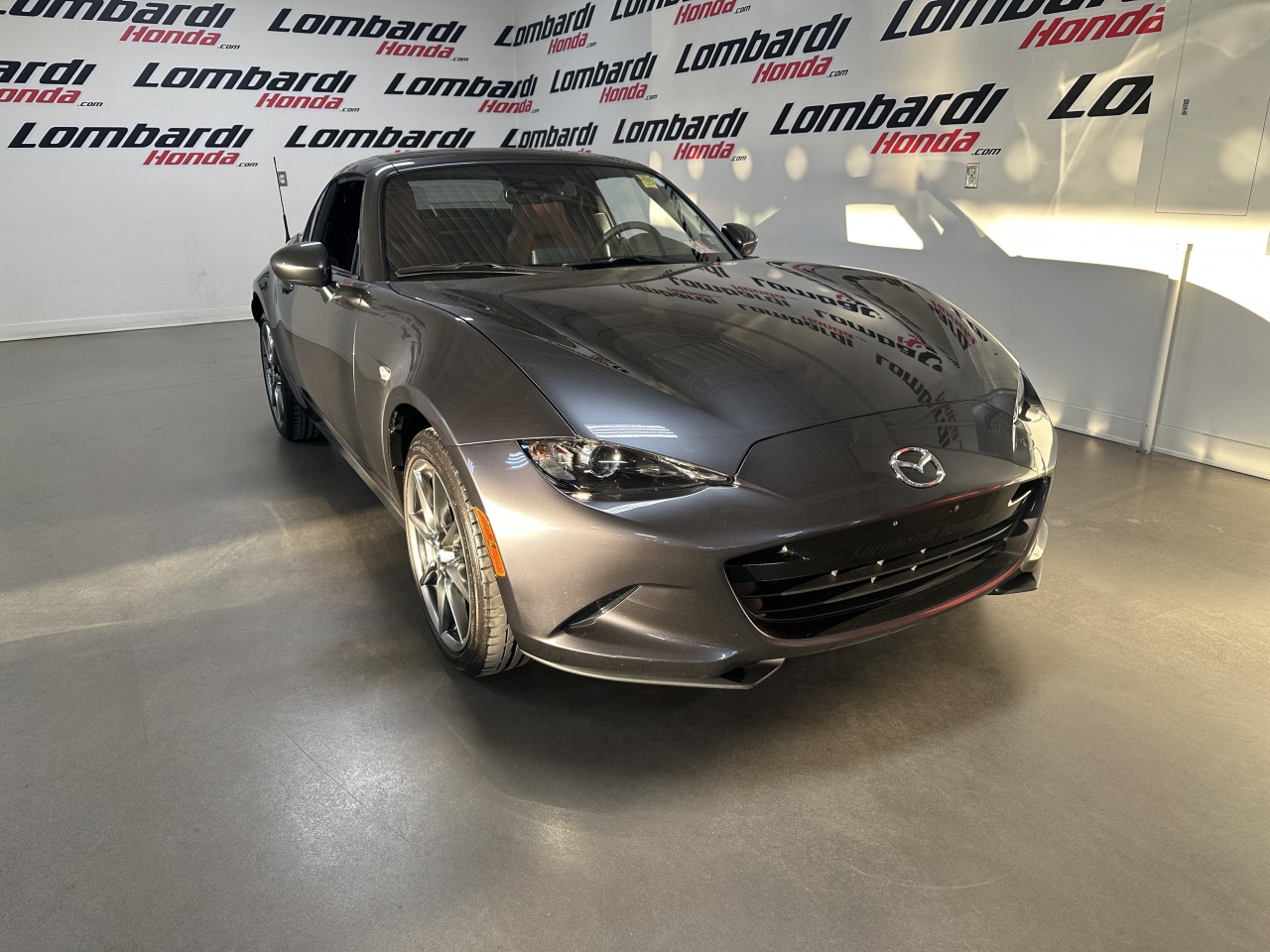 2023 Mazda MX-5 - Image 4