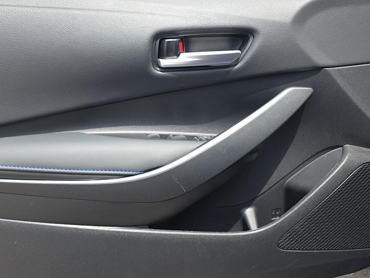 2021 Toyota Corolla - Image 21